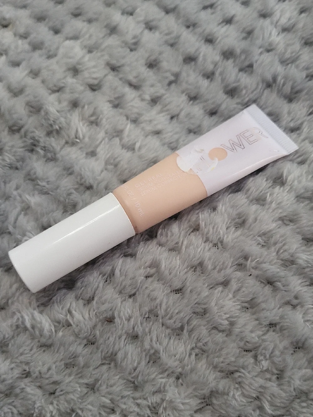 New Flower By Drew Concealer - Porcelain